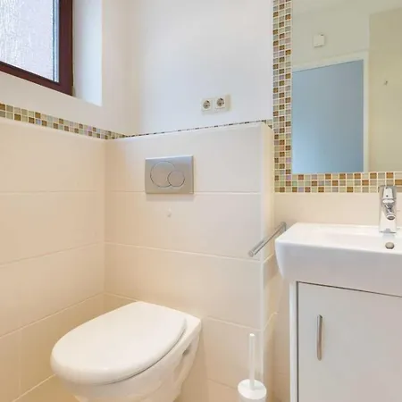 2 Hinten Id 014 Apartment